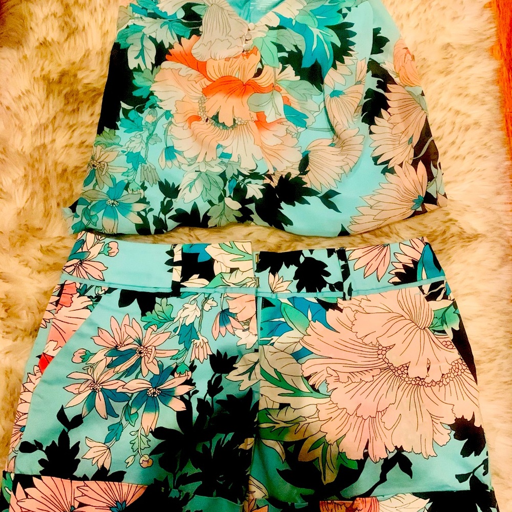 Very cute floral summer pant and top